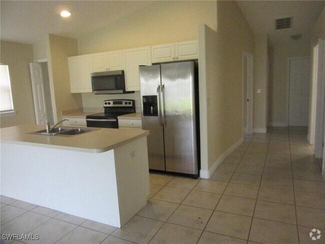 Building Photo - 823 Meadow Rd Rental