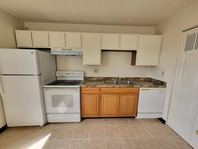 Photo - 6637 Provincial Dr Townhome
