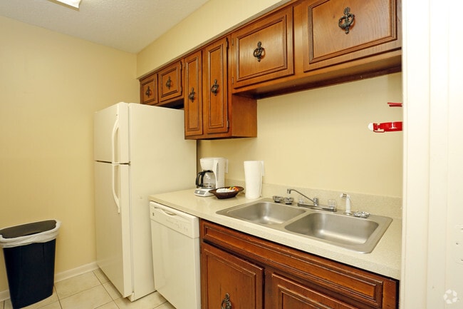 Willow Creek Apartments
