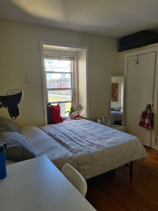 Photo - 110 Hancock St Unit OO