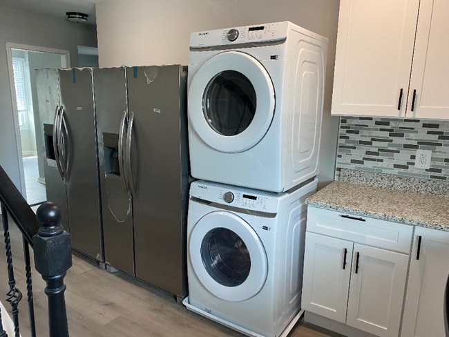 Photo - 2933 Presstman St