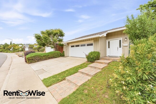 Photo - 536 W Hillsdale Blvd