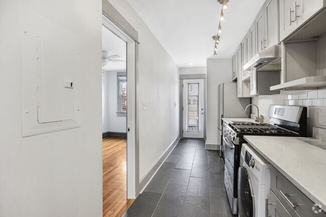 Building Photo - Chic 1 Bedroom Abode Just Off of H Street!... Unit 3 Rental