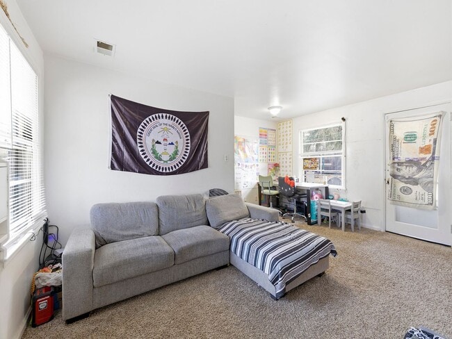 Photo - Cozy 2 Bed, 1 Bath House in Central Fort Collins! Avail. June 10th!