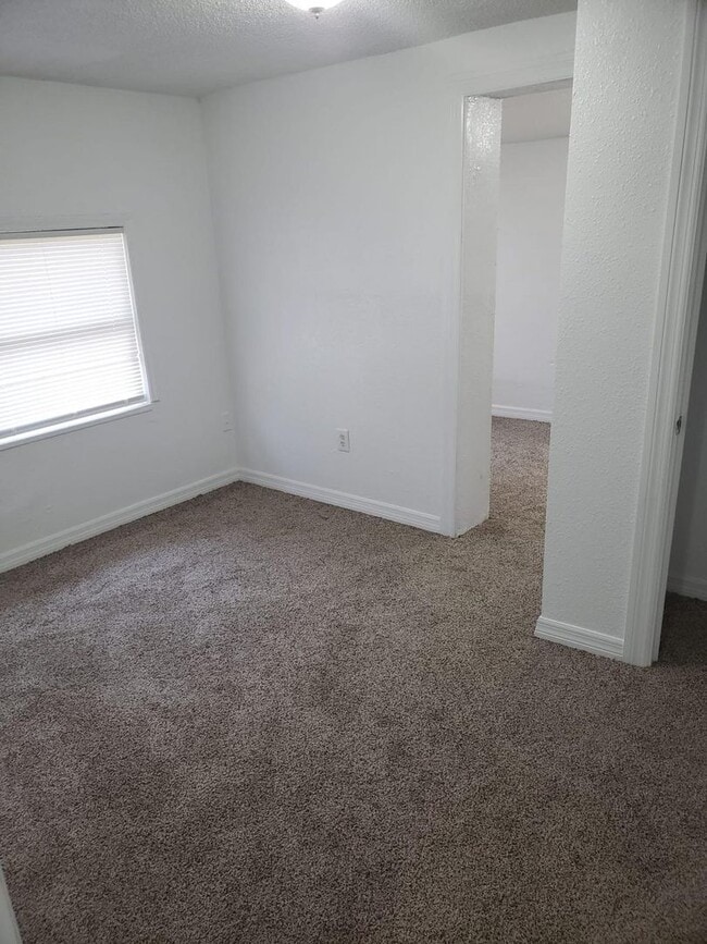 Photo - Large 4 bedroom house available!
