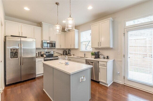 1506 River Oak Ln