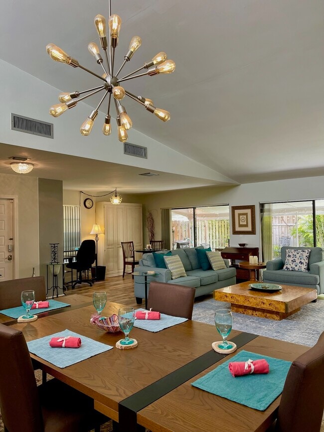 Photo - 1800 Embassy Dr