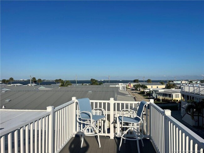 Photo - 118 NE Bay Dr