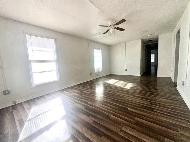 Photo - ave i Unit 604 W Ave I #A