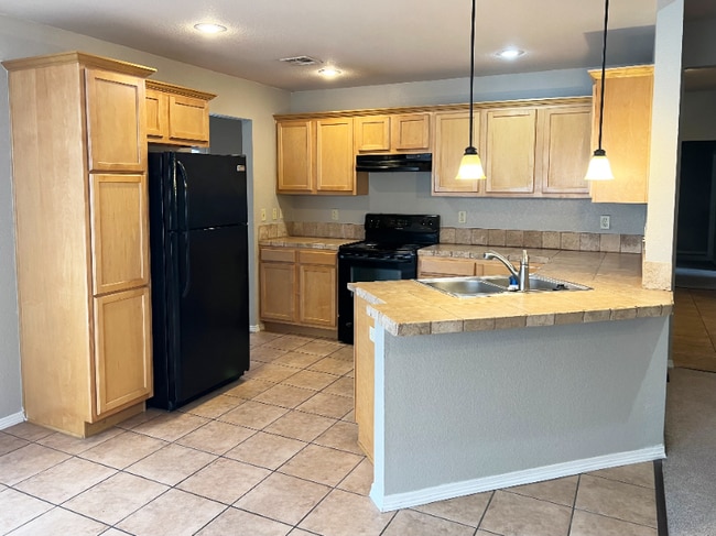 Photo - 2827 N Cassius Ln