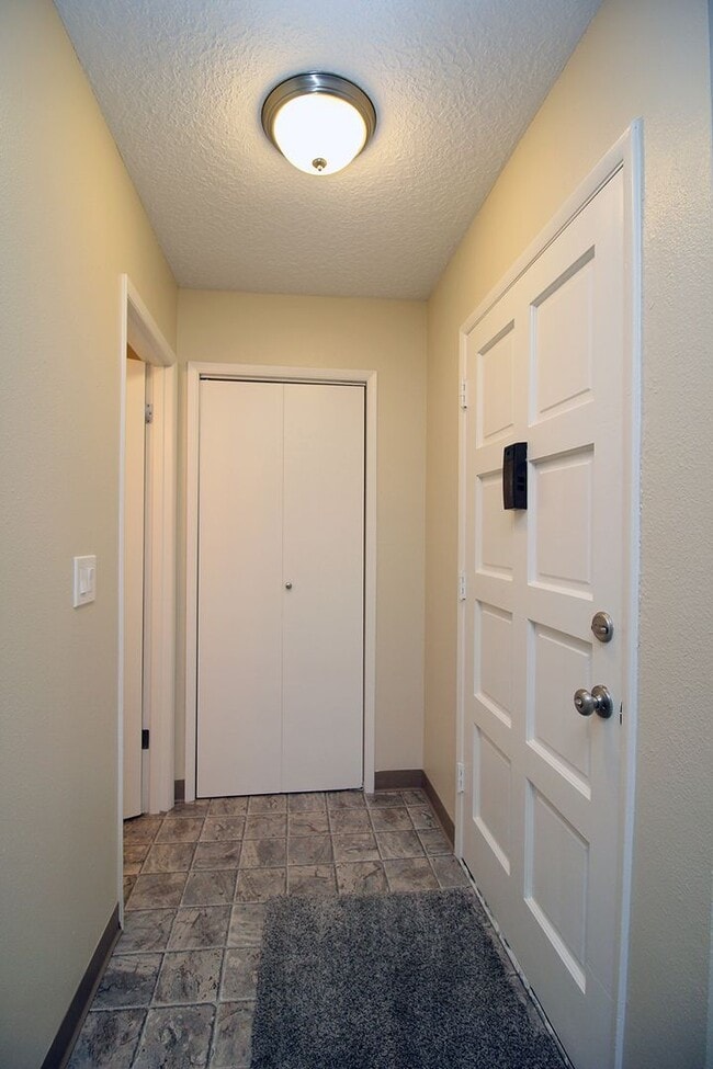 Photo - 2747-2757 SW Troy St Unit 2749