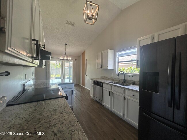 Photo - 615-617 7 Gables Cir SE