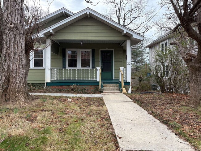 Photo - Rare Downtown Asheville Rental: 3BR/2BA House with Huge Yard & City Convenience- Dogs allowed!
