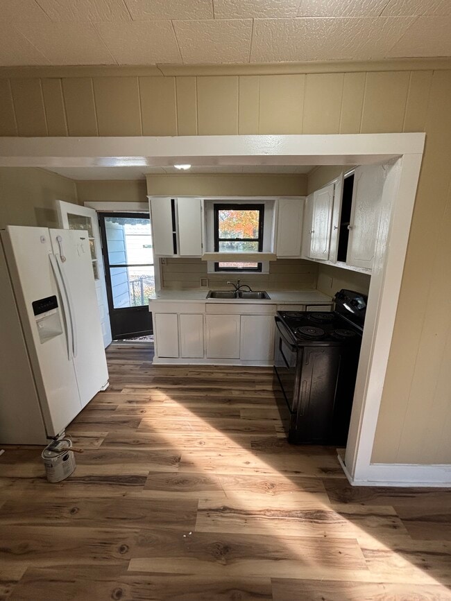 Photo - 1544 N Sunrise Dr