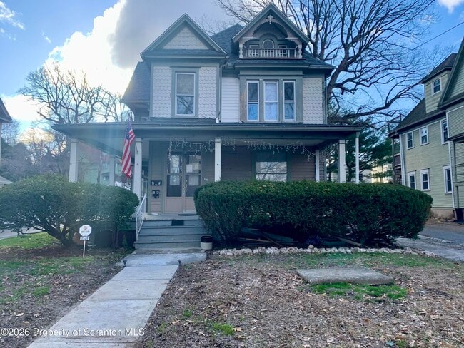 Building Photo - 1528 Wyoming Ave