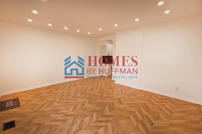 Photo - 910 Harriet St Unit A