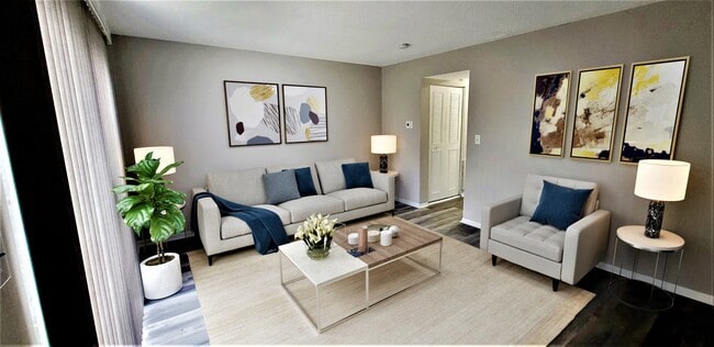 Photo - Covington Square