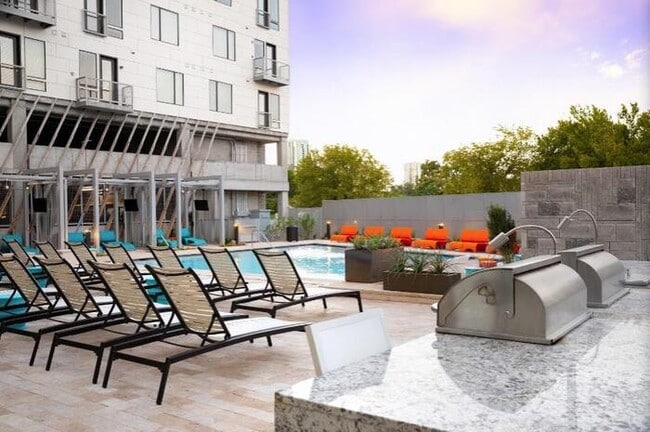 Photo - 1211 E 5th St. Unidad c11