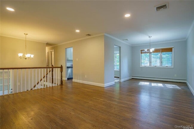 Photo - 30 Clematis St