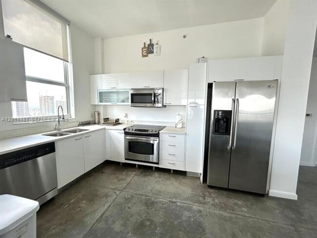 Photo - 133 NE 2nd Ave Unidad 133 NE 2nd Ave # 3202