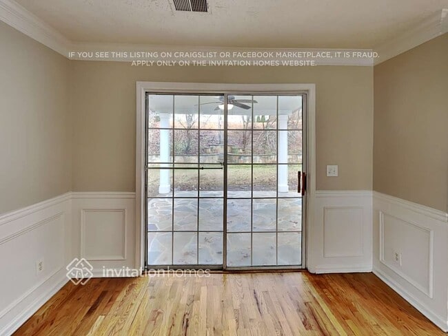 Photo - 207 Weatherstone Crossing