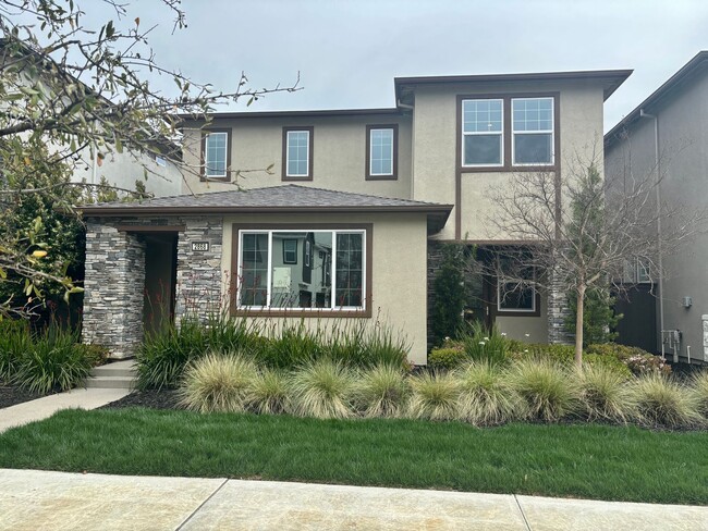 3/3 w/HUGE BONUS (Natomas) - 180K in upgra... - 3/3 w/HUGE BONUS (Natomas) - 180K in upgra... House