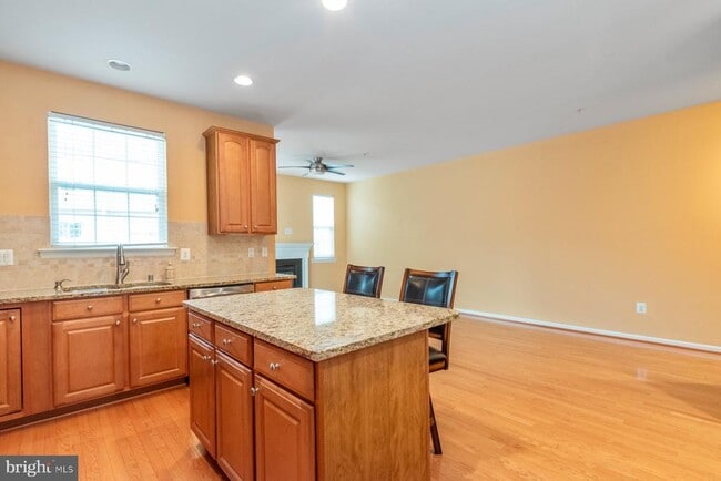 Photo - 903 Indigo Bunting Ln