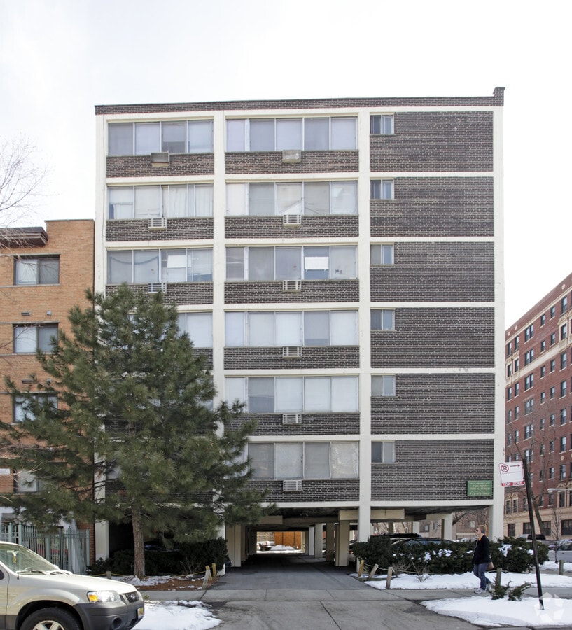 Photo - 6301 N Winthrop Ave