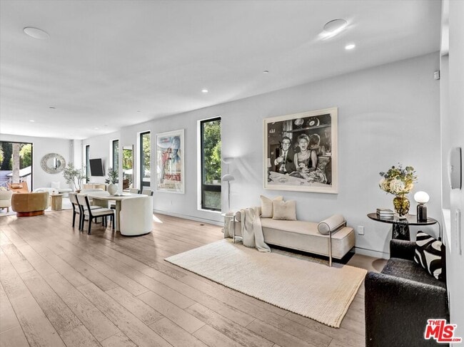 Photo - 1724 N Sierra Bonita Ave