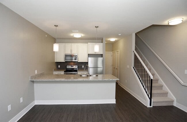 Topaz Style Floorplan Kitchen - Quarry at River North