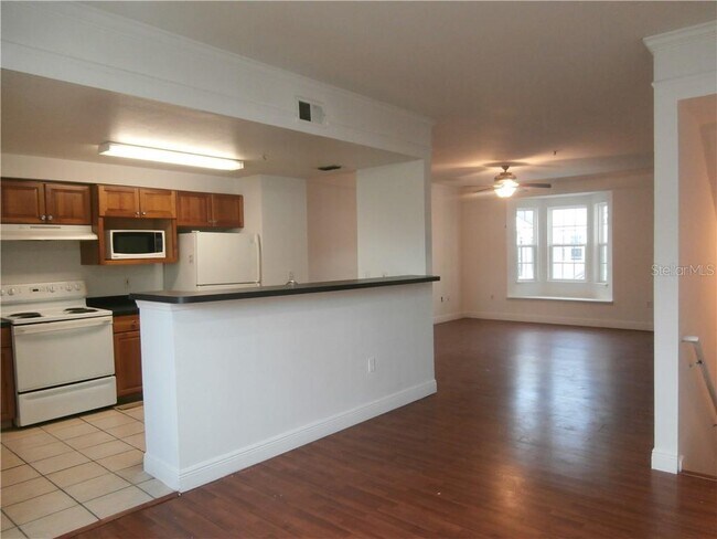 Photo - 6550 Time Square Ave