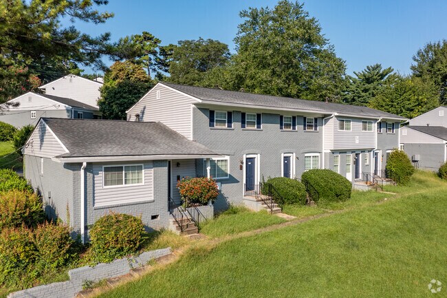 Villas At Decatur