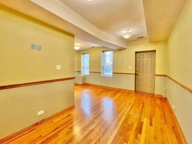 Photo - 1412 W Flournoy St Unit 2