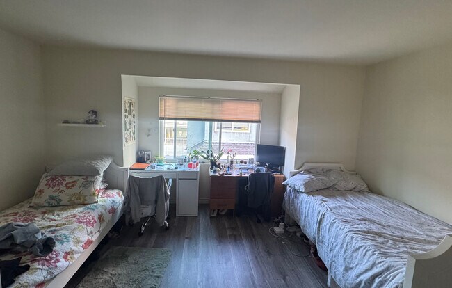 Photo - Menlo Apartments