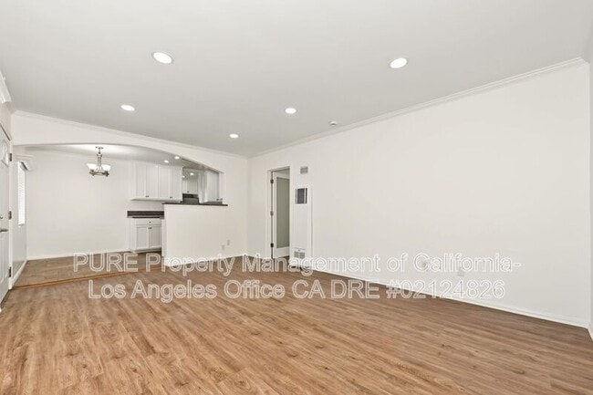 Photo - 1527 Harvard St