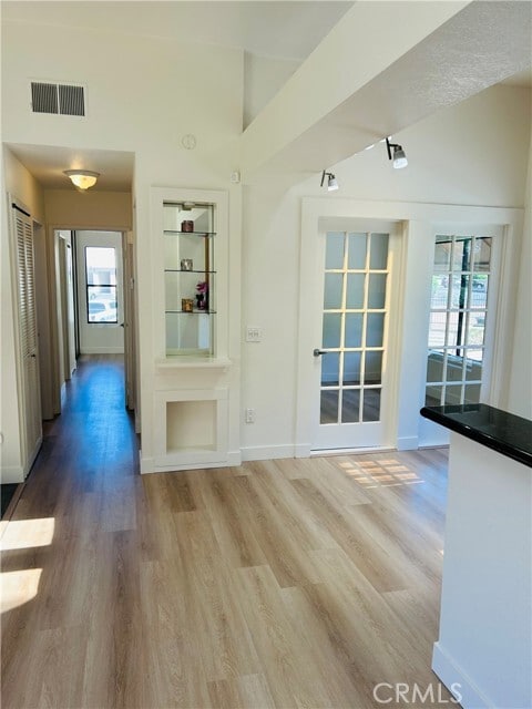 Photo - 47 Grenada St Unidad 155