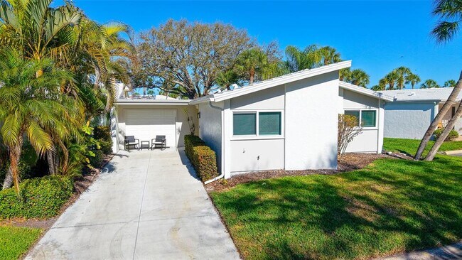 Photo - 131 Whispering Sands Cir