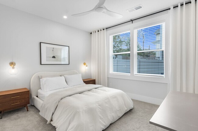 Photo - 798 Bender St SW Unidad ID1075536P