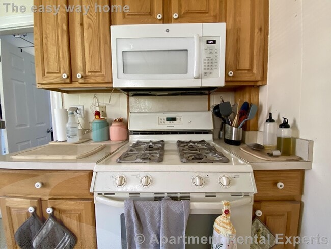 Photo - 12 Craigie St Unit #4