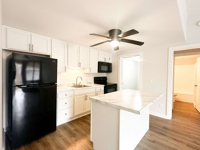 Photo - 2421 Madison St Unit 37