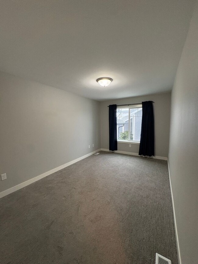 Photo - 4 Bedroom Home