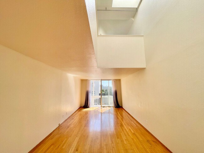 Photo - NOPA 3 Level 2br/2ba Townhouse Style Condo w/Garage, Laundry, Deck - PROGRESSIVE Unit 1247