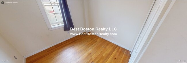 Photo - 4 Bishop Allen Dr Unit 2