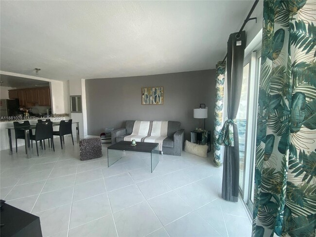 Photo - 1200 14th St Unidad 6B