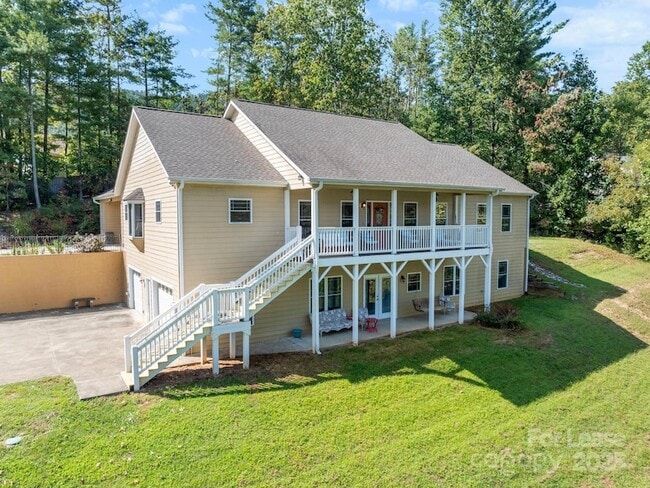 Photo - 24 Lamplighter Ln
