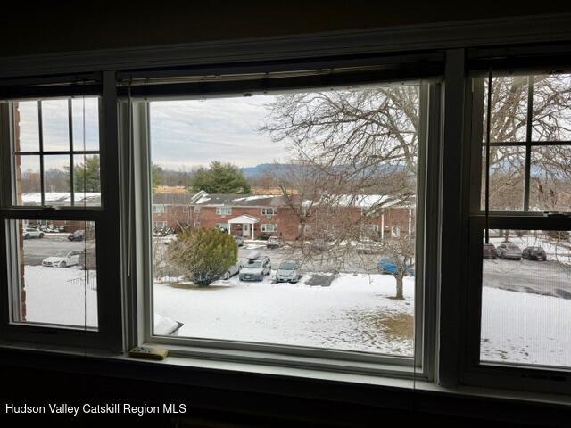 Photo - 136 N Chestnut St