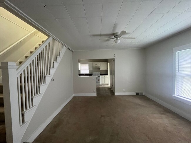 Photo - Fremont St 2318-2320 Unidad 2320