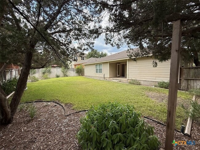 Photo - 1608 Lakeview Dr
