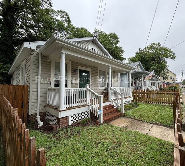 Photo - 9 W Broad Rock Rd