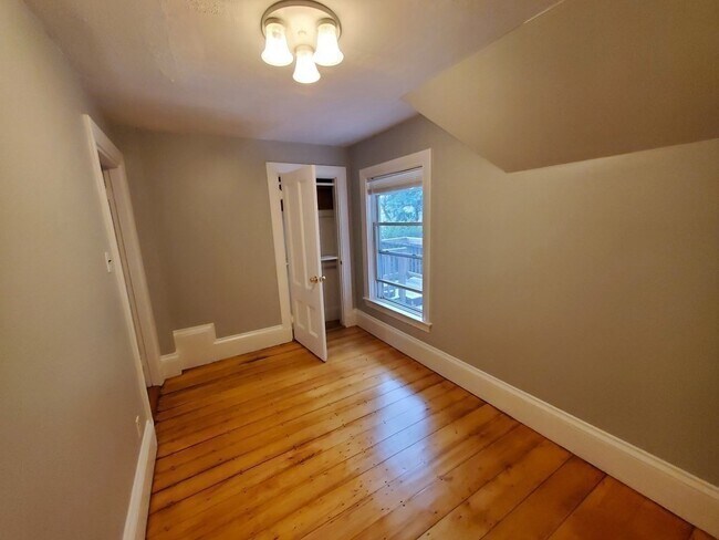 Photo - 15 Nichols Ave Unit 2